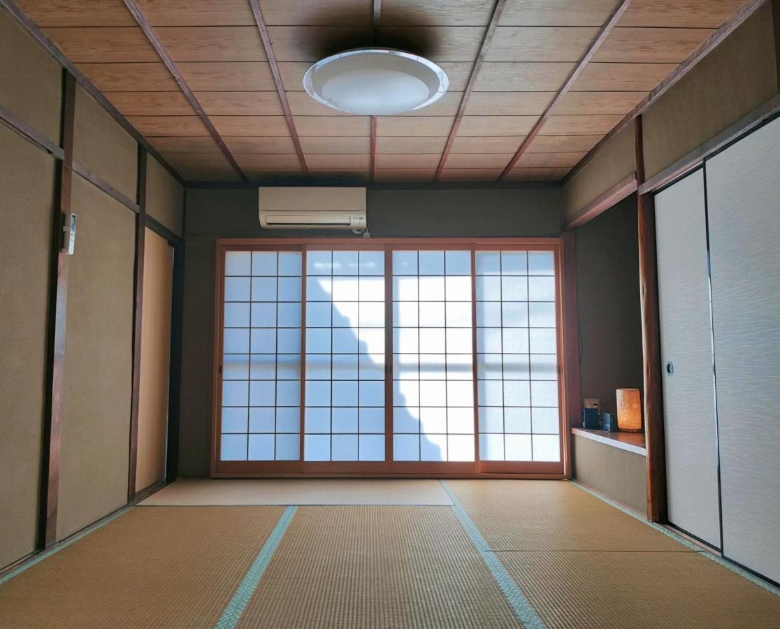 Retro Villa Fooga 昭和町屋貸切 風雅 Kinugasa Buitenkant foto