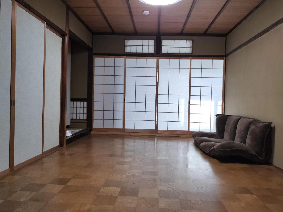 Retro Villa Fooga 昭和町屋貸切 風雅 Kinugasa Buitenkant foto
